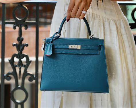 hermes kelly 28cm|hermes kelly table.